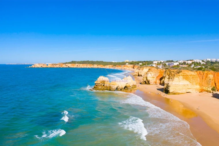 Apartamento T2 para Venda em Portimão Foto 13