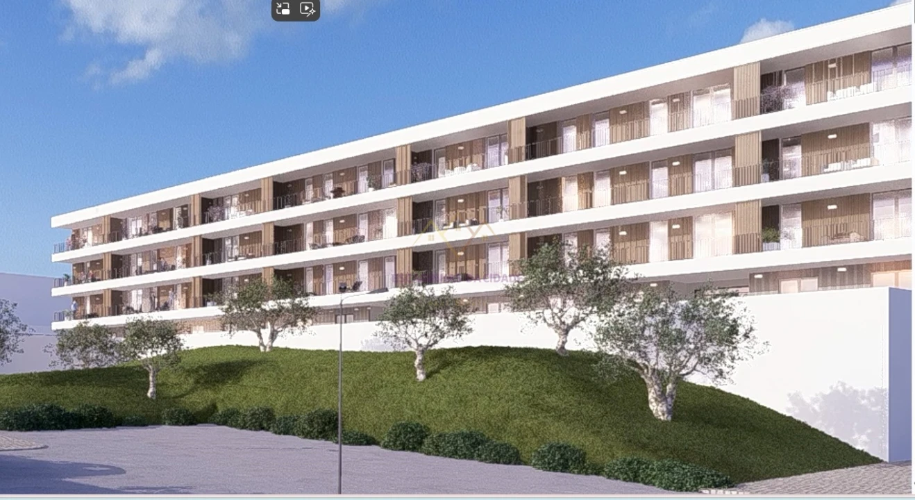 Apartamento T2 para Venda em Portimão Foto 7