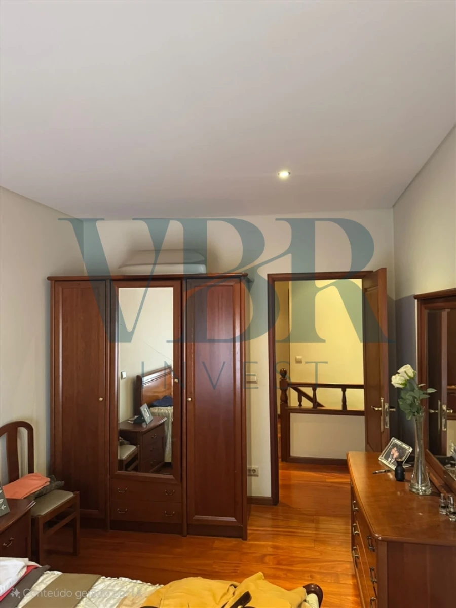 Moradia T3 para Venda em Arentim e Cunha Foto 16