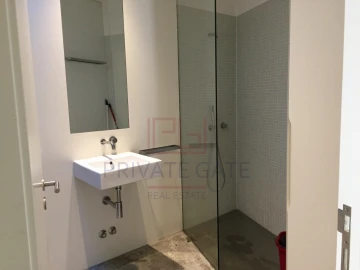 Apartamento T1 para Arrendamento em Aldoar, Foz do Douro e Nevogilde