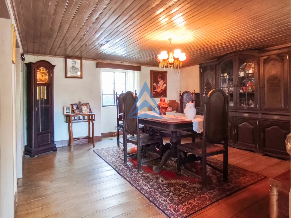 Moradia T3 para Venda em Vila Facaia Foto 1