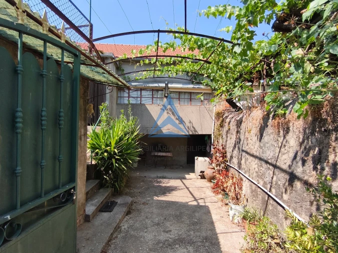 Moradia T3 para Venda em Vila Facaia Foto 3