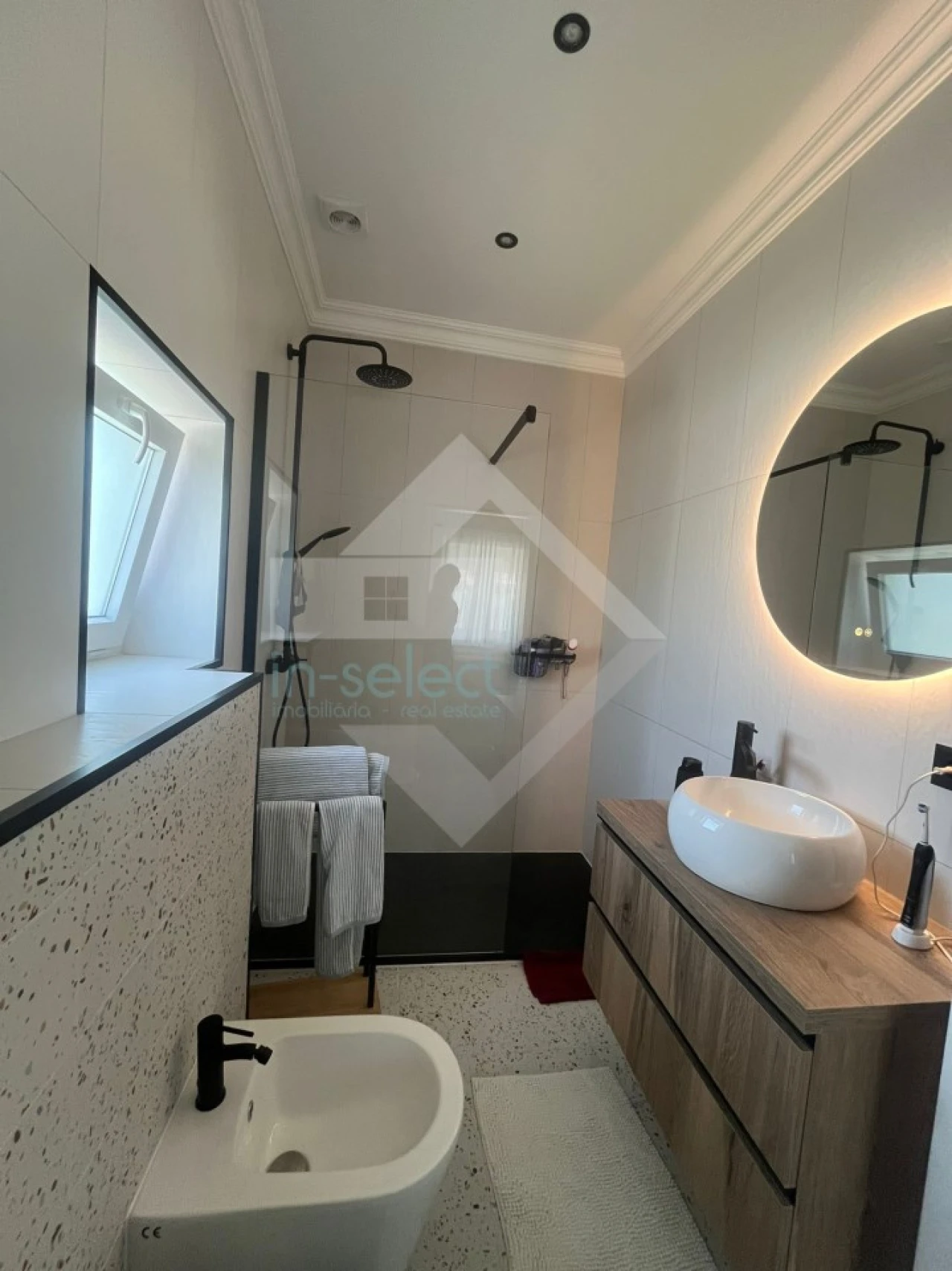 Moradia T3 para Arrendamento em Almancil Foto 8