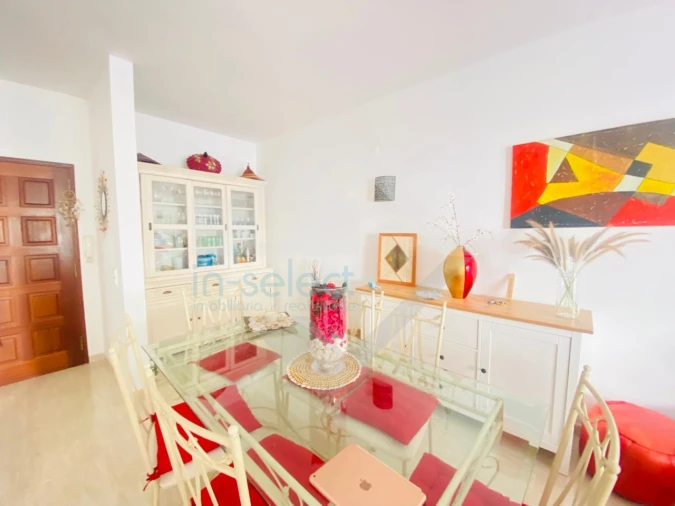 Apartamento T2 para Venda em Quarteira Foto 4