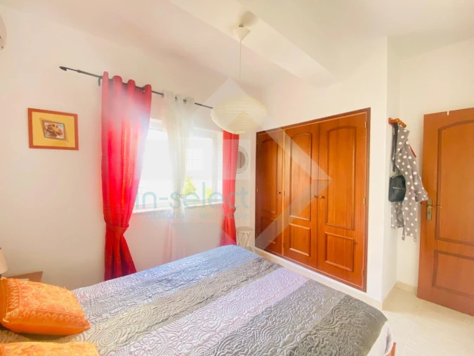 Apartamento T2 para Venda em Quarteira Foto 13