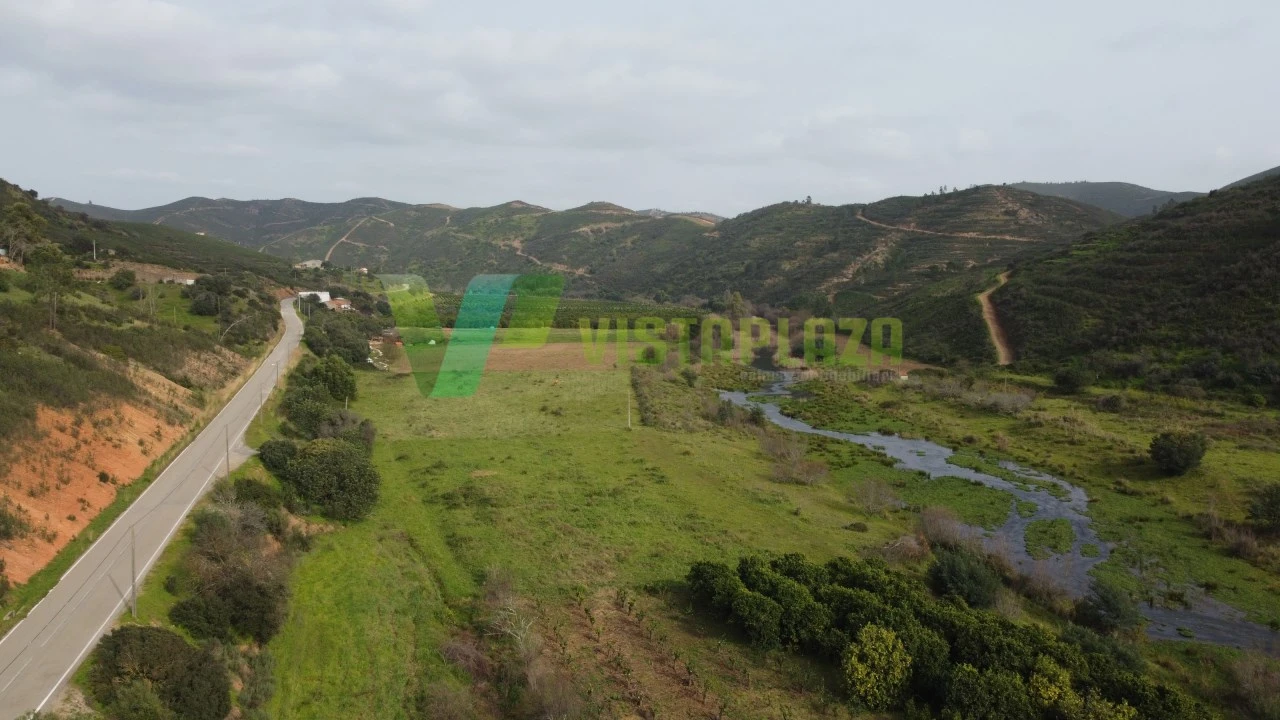 Quinta T2 para Venda em Alferce Foto 6