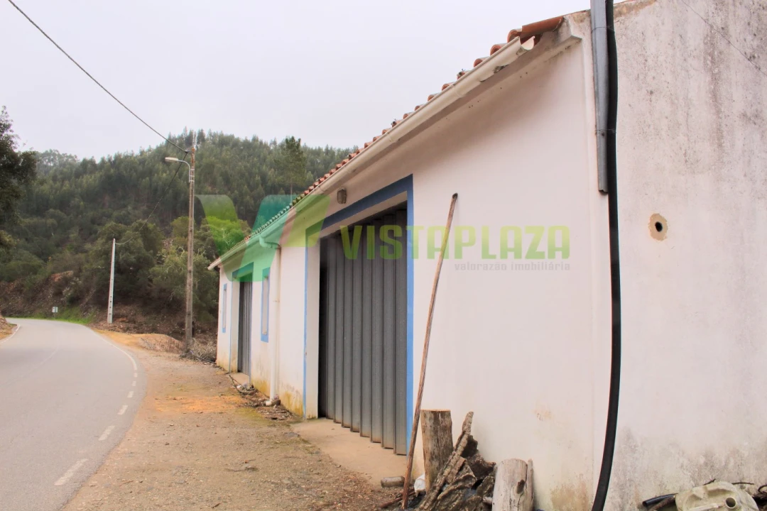 Quinta T3 para Venda em Monchique Foto 4