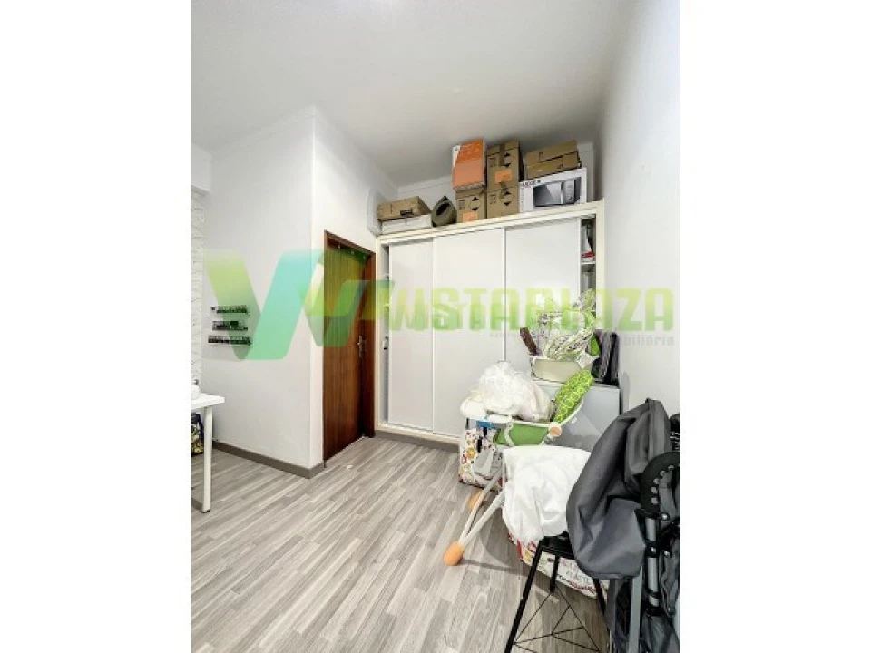 Loja para Venda em Alvor Foto 11