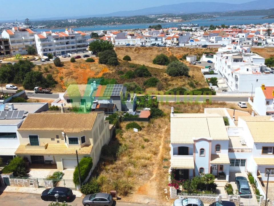 Terreno para Venda em Estômbar e Parchal Foto 2
