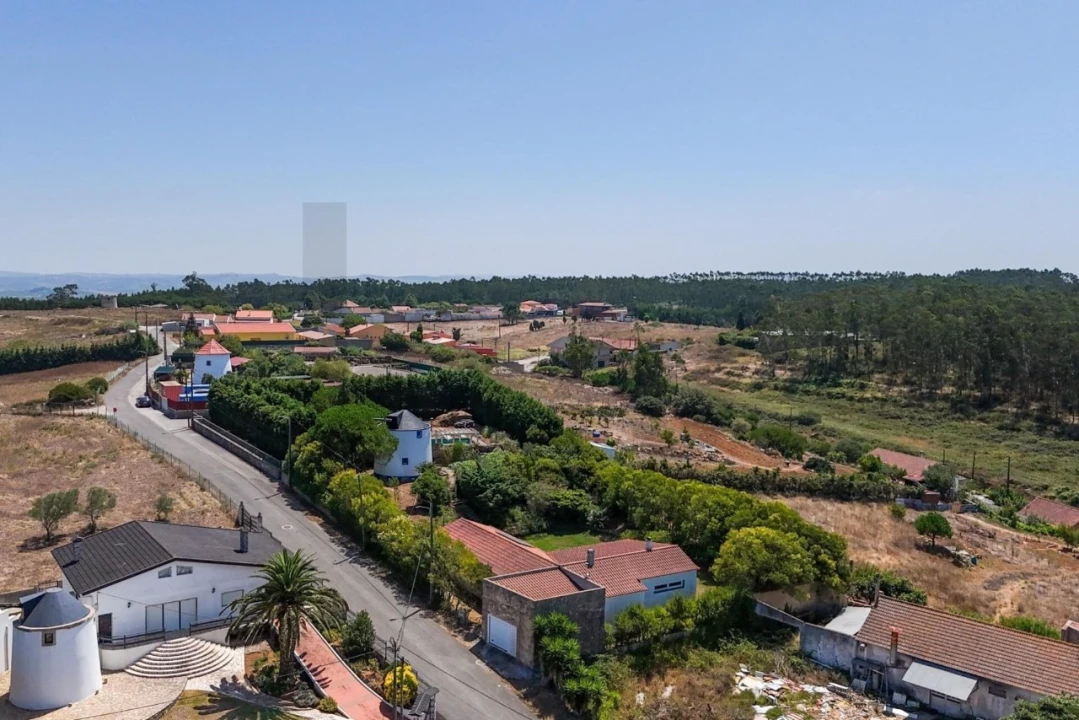 Moradia T3 para Venda em Maxial e Monte Redondo Foto 60