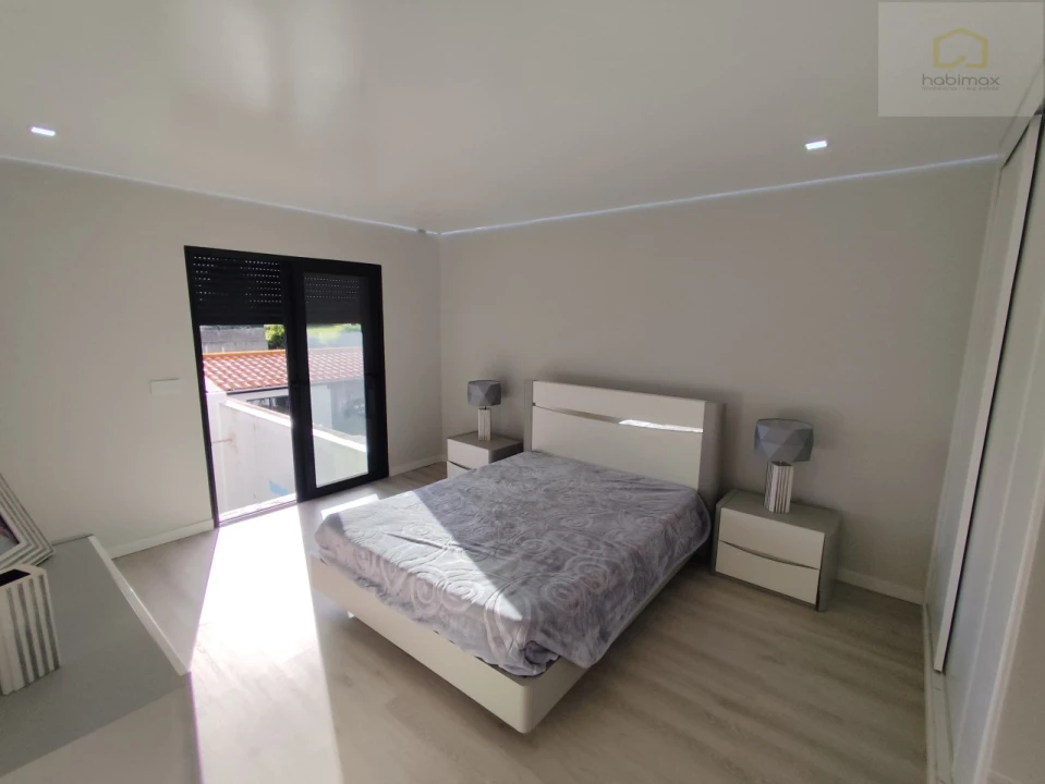 Moradia T3 para Venda em Arrifes Foto 22