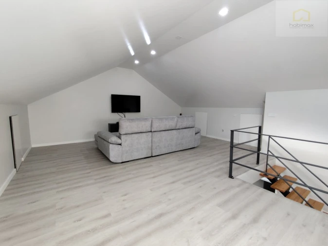 Moradia T3 para Venda em Arrifes Foto 27