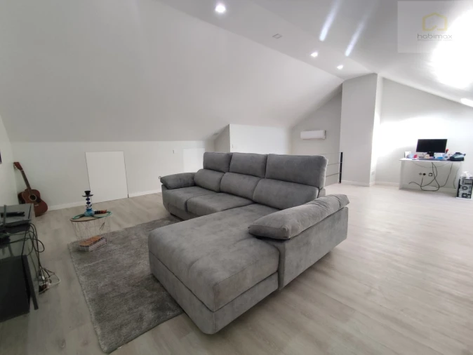 Moradia T3 para Venda em Arrifes Foto 28