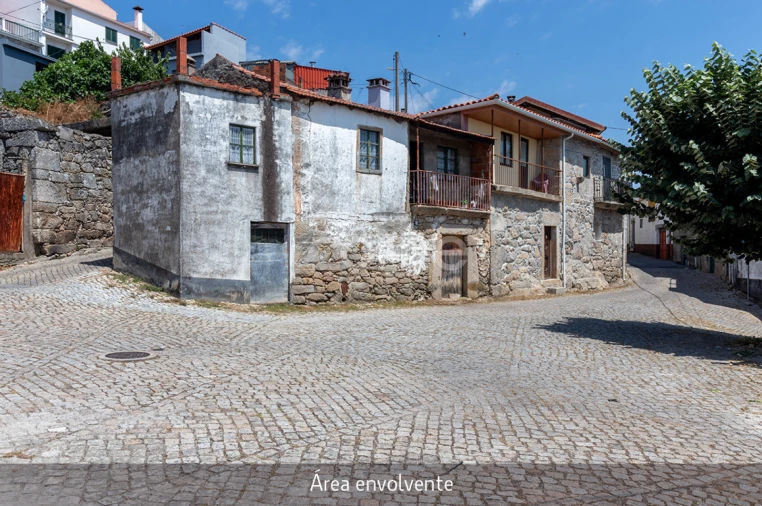 Moradia T3 para Venda em Lousa Foto 28