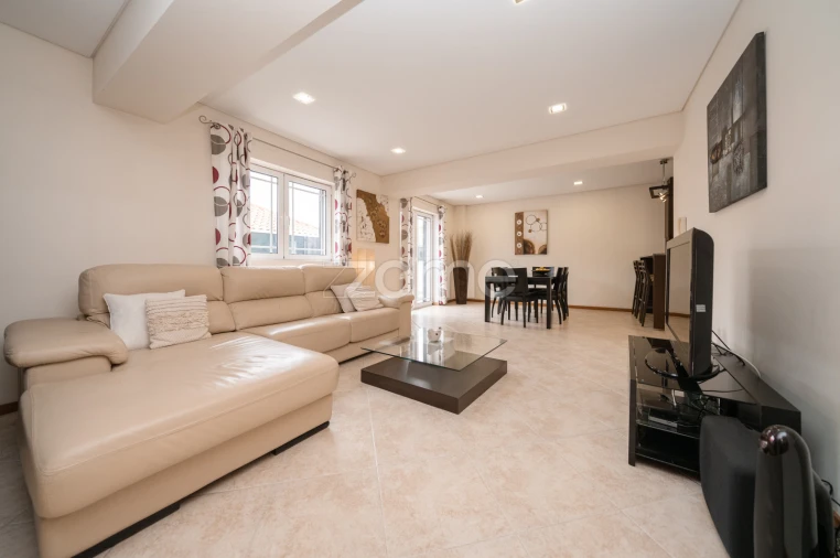 Moradia T6 para Venda em Braga (São José de São Lázaro e São João do Souto) Foto 2