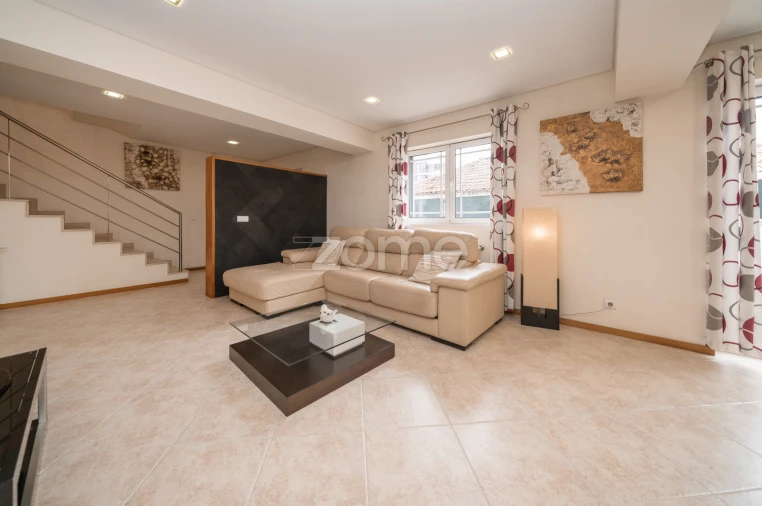 Moradia T6 para Venda em Braga (São José de São Lázaro e São João do Souto) Foto 4