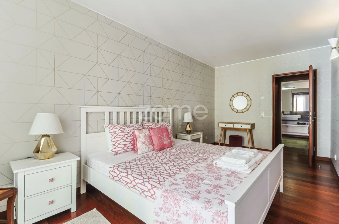 Apartamento T2 para Arrendamento em Estrela Foto 5