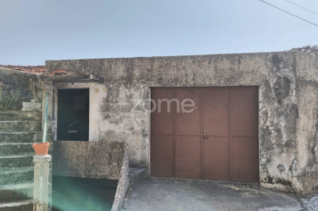 Moradia T1 para Venda em São Paio Foto 4