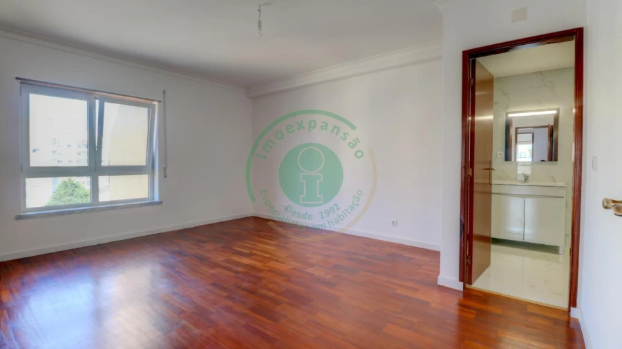 Apartamento T3 para Venda em Buarcos Foto 14