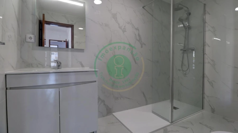 Apartamento T3 para Venda em Buarcos Foto 15