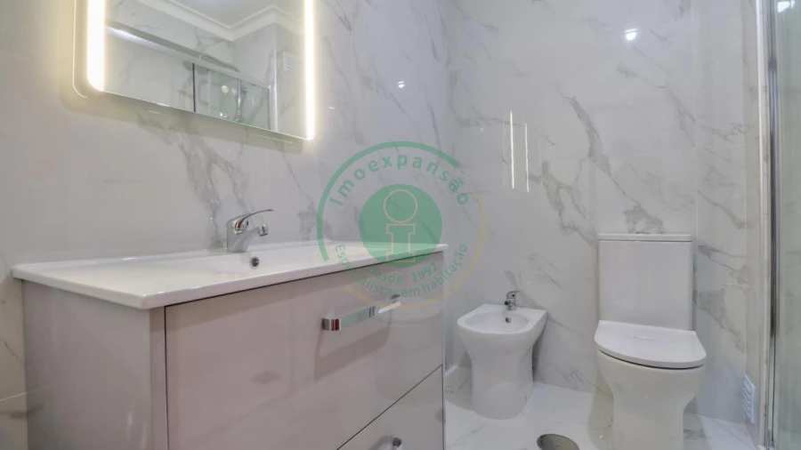 Apartamento T3 para Venda em Buarcos Foto 21