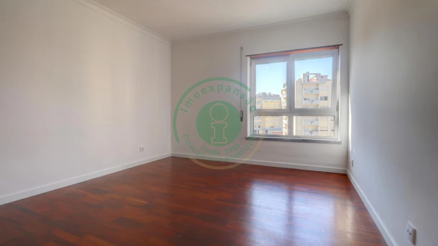 Apartamento T3 para Venda em Buarcos Foto 23