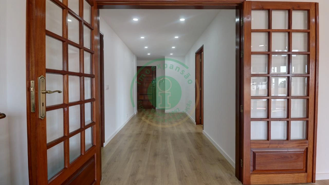 Apartamento T3 para Venda em Buarcos Foto 7