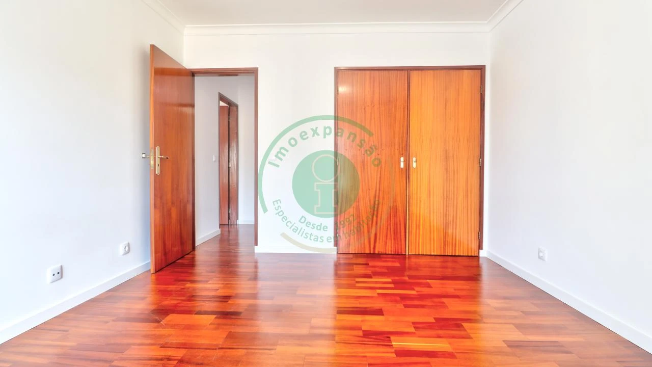 Apartamento T3 para Venda em Buarcos Foto 24