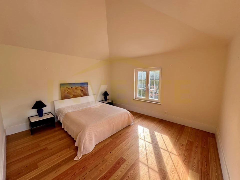 Moradia T4 para Arrendamento em Santa Maria e São Miguel, São Martinho, São Pedro Penaferrim Foto 20