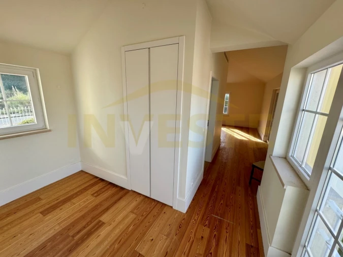 Moradia T4 para Arrendamento em Santa Maria e São Miguel, São Martinho, São Pedro Penaferrim Foto 12