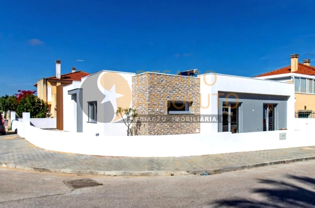 Moradia T4 para Venda em Azeitão (São Lourenço e São Simão) Foto 5