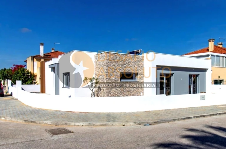 Moradia T4 para Venda em Azeitão (São Lourenço e São Simão) Foto 5