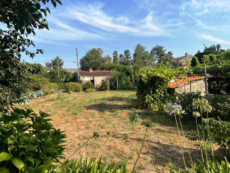 Moradia T4 para Venda em Lago Foto 47