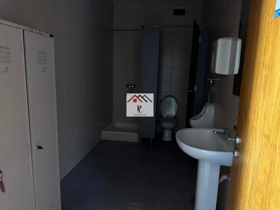 Loja para Venda em Ançã Foto 6