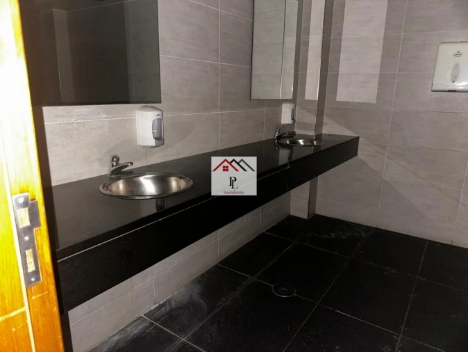 Loja para Venda em Ançã Foto 30