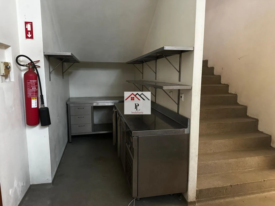 Loja para Venda em Ançã Foto 13