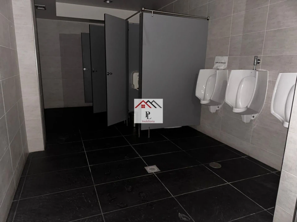 Loja para Venda em Ançã Foto 9