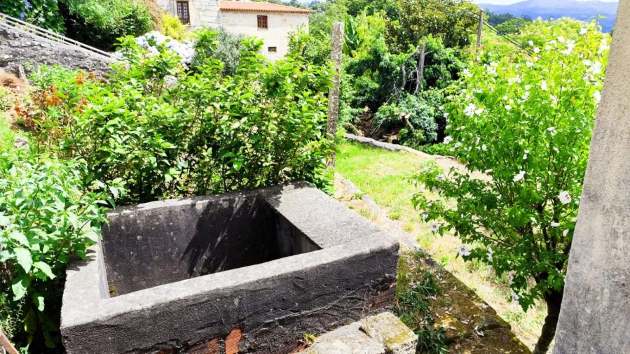 Moradia T3 para Venda em Couto de Esteves Foto 3