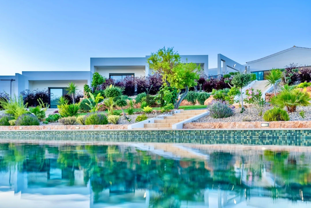 Moradia T0 para Venda em Boliqueime Foto 5