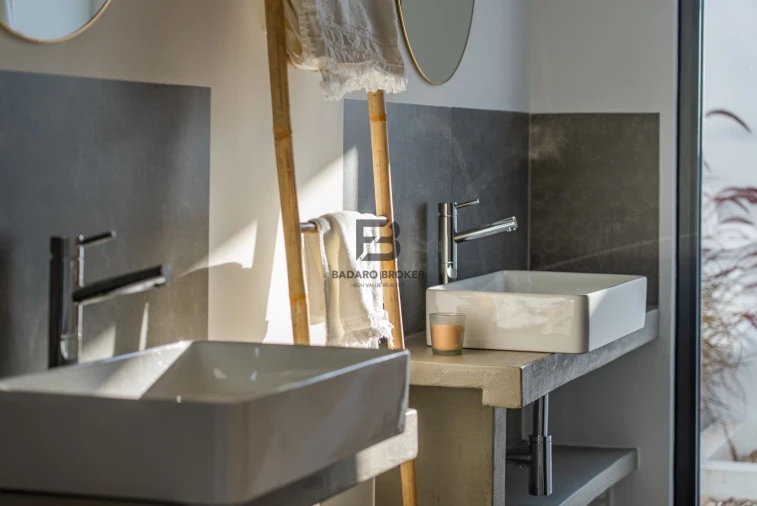 Moradia T0 para Venda em Boliqueime Foto 7