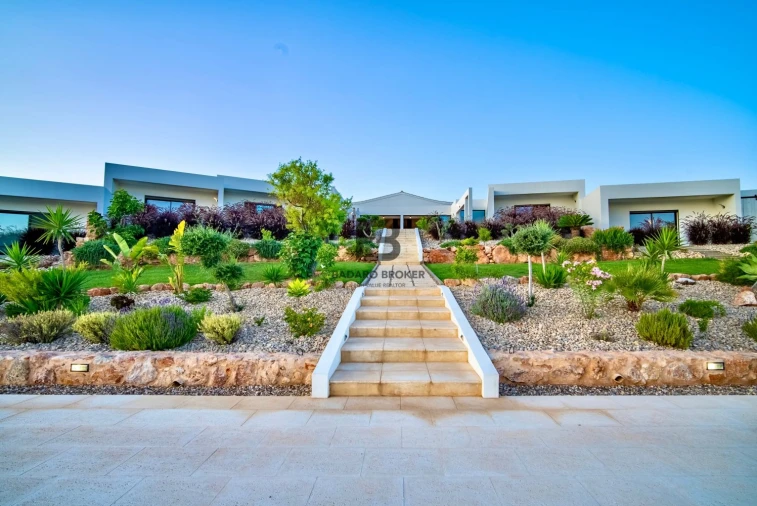 Moradia T0 para Venda em Boliqueime Foto 21