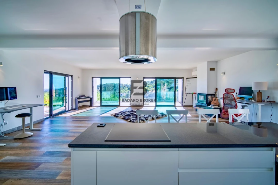 Moradia T0 para Venda em Boliqueime Foto 38