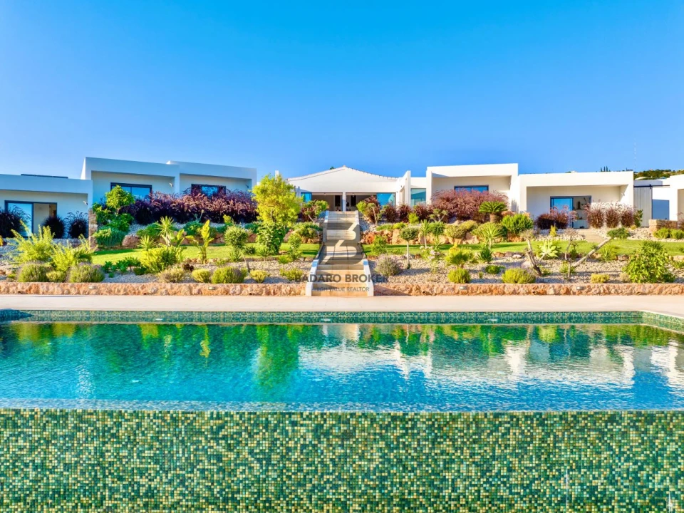 Moradia T0 para Venda em Boliqueime Foto 2