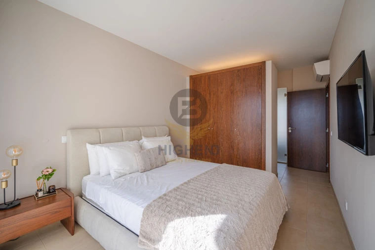 Apartamento T2 para Venda em Portimão Foto 17