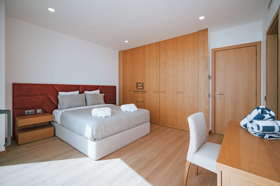 Moradia T4 para Venda em Lagoa e Carvoeiro Foto 39