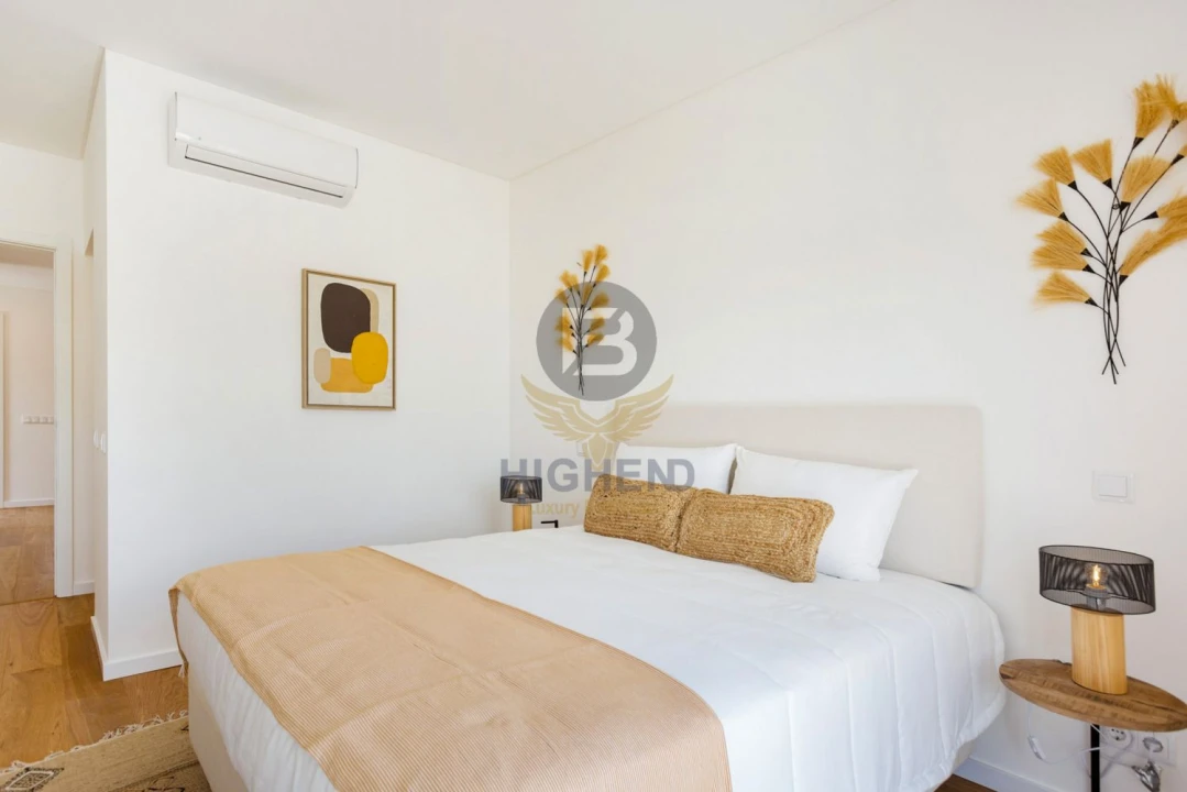 Apartamento T1 para Venda em Estômbar e Parchal Foto 12