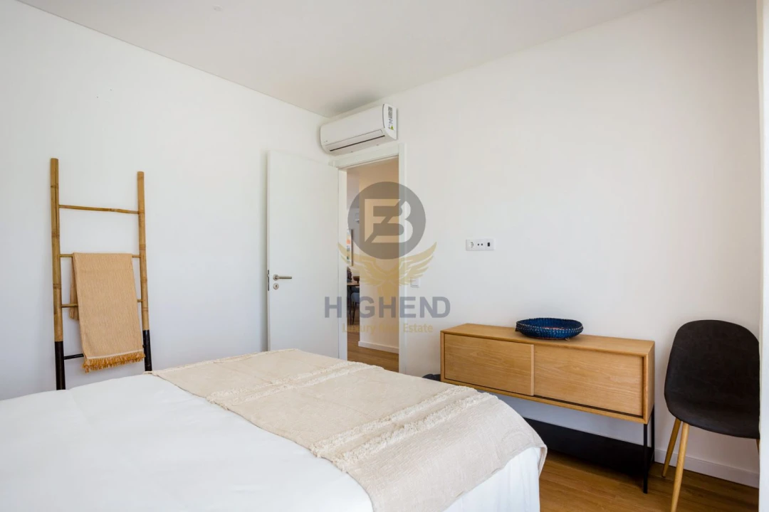 Apartamento T1 para Venda em Estômbar e Parchal Foto 15