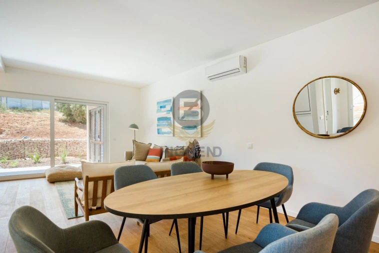 Apartamento T1 para Venda em Estômbar e Parchal Foto 4