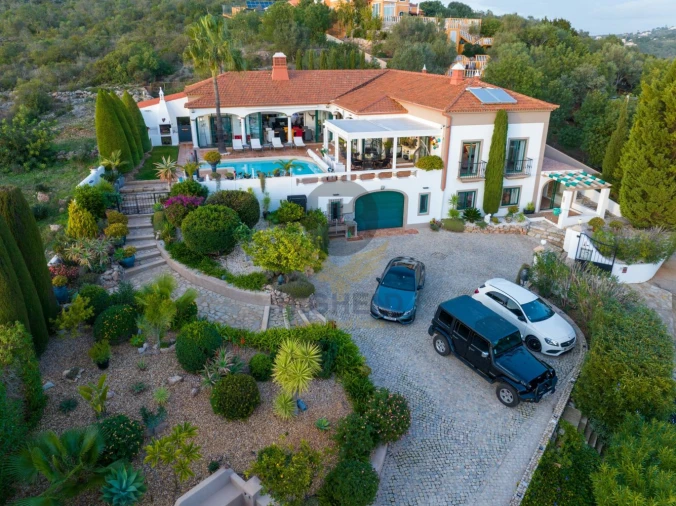 Moradia T3 para Venda em Boliqueime Foto 2