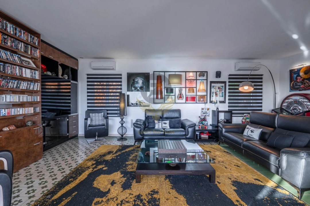 Moradia T3 para Venda em Boliqueime Foto 7